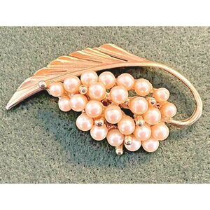 Vintage Gold Tone Brooch: Pearl Leaf Flower Costume Jewelry